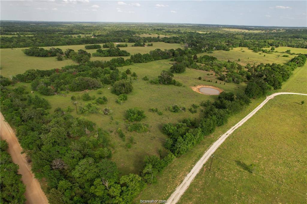 9525 S Hickory Loop County Road, Calvert, TX 77837