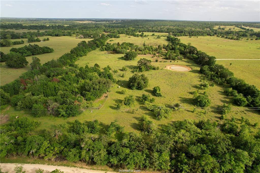 9525 S Hickory Loop County Road, Calvert, TX 77837