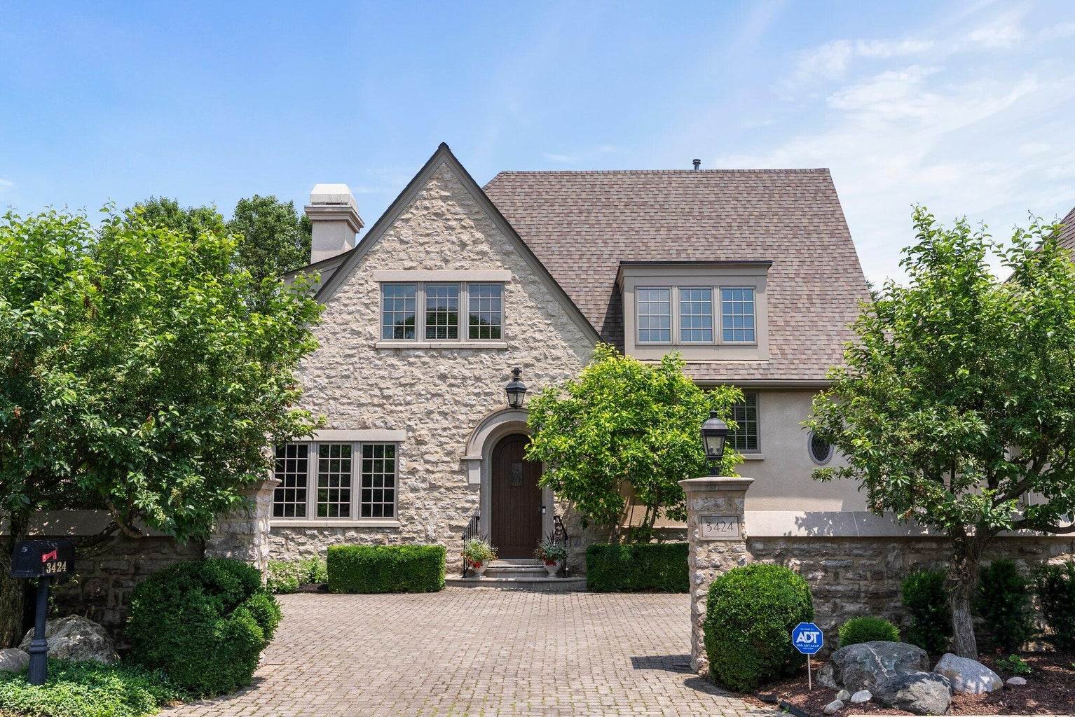 3424 River Seine Street, Columbus, OH 43221