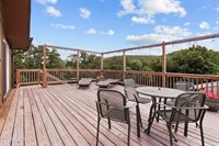 10463 Farm Road 1182, Aurora, MO 65605