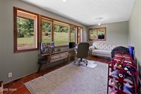 10463 Farm Road 1182, Aurora, MO 65605