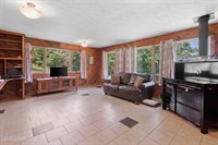 10463 Farm Road 1182, Aurora, MO 65605