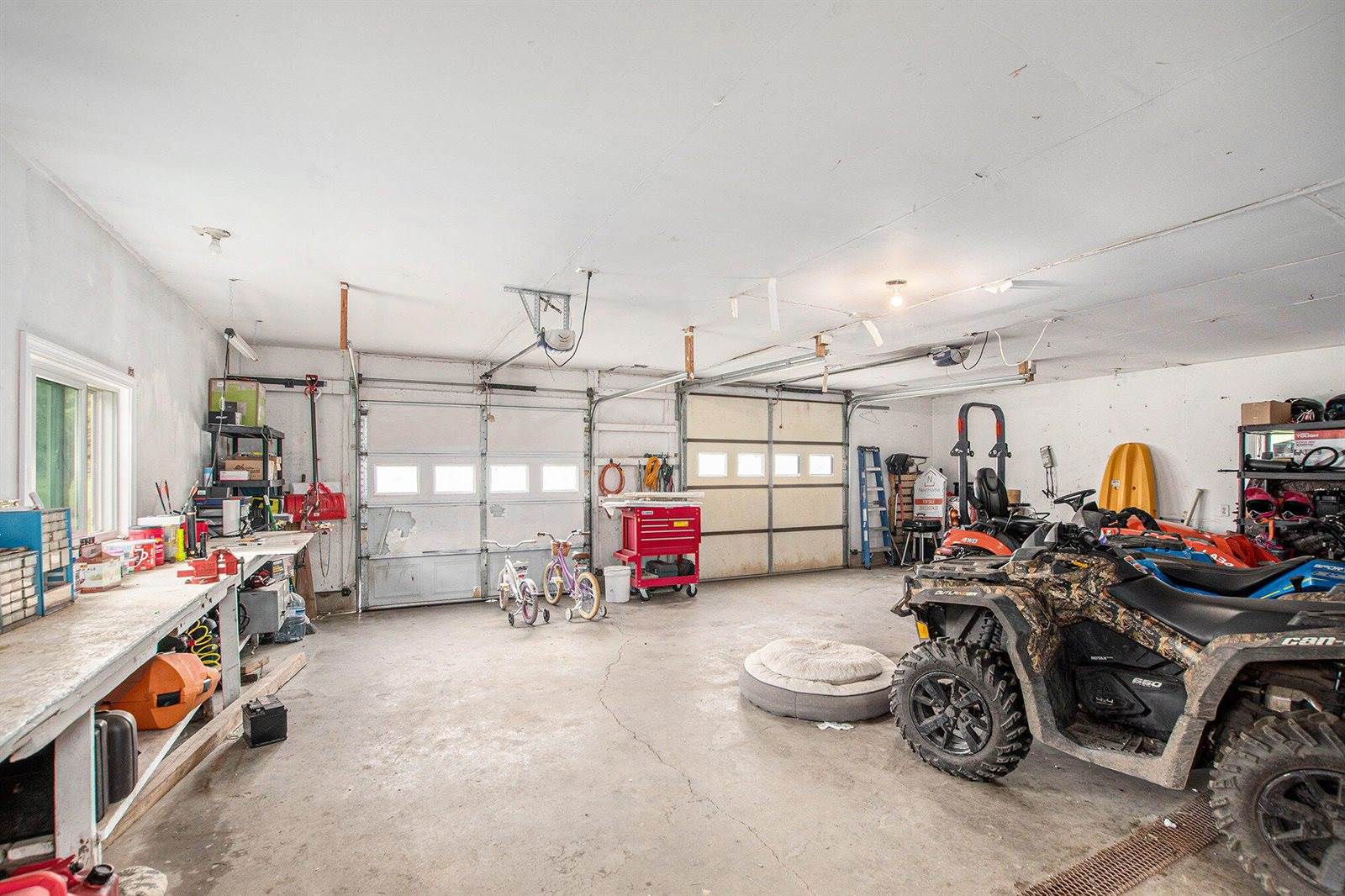 557 West James Street, Lawrence, MI 49064