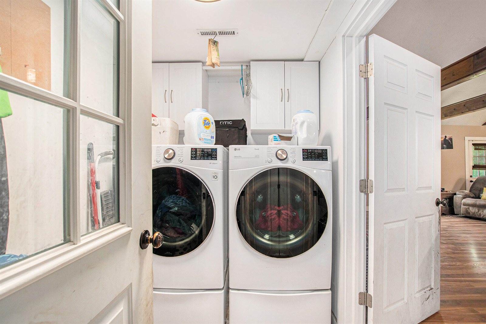 557 West James Street, Lawrence, MI 49064