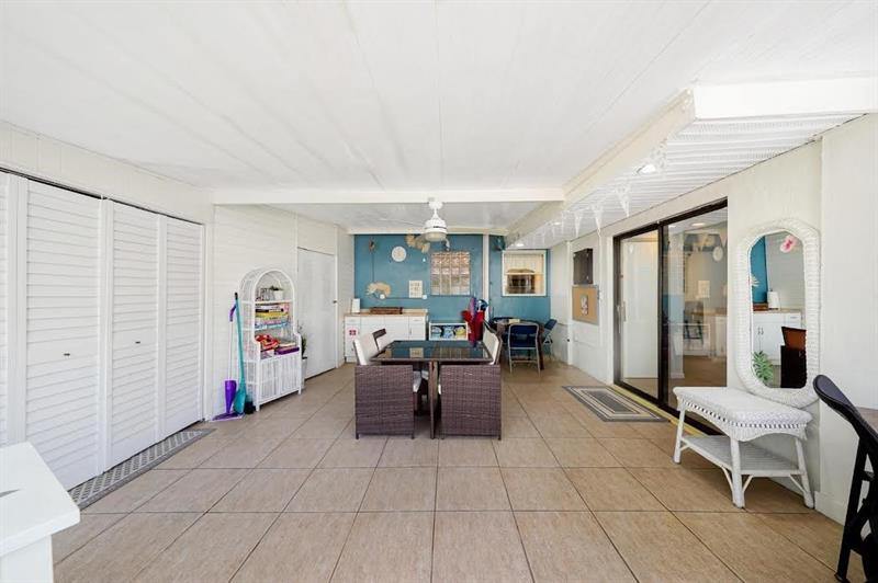 1913 Thomas St, Hollywood, FL 33020