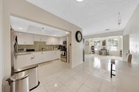 1913 Thomas St, Hollywood, FL 33020