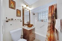 1913 Thomas St, Hollywood, FL 33020