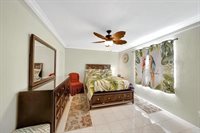 1913 Thomas St, Hollywood, FL 33020