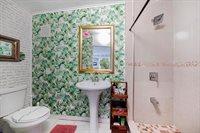 1913 Thomas St, Hollywood, FL 33020