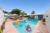 1913 Thomas St, Hollywood, FL 33020