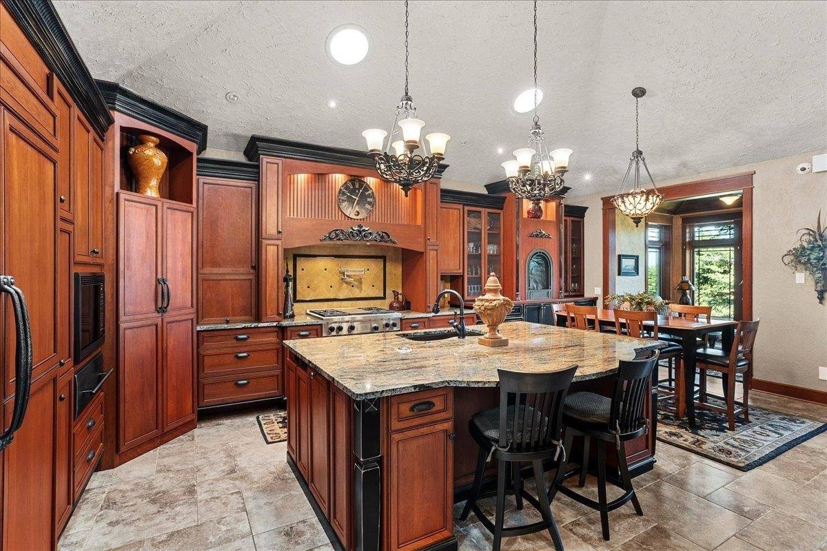 1832 Pheasant Run Drive, Marshfield, WI 54449