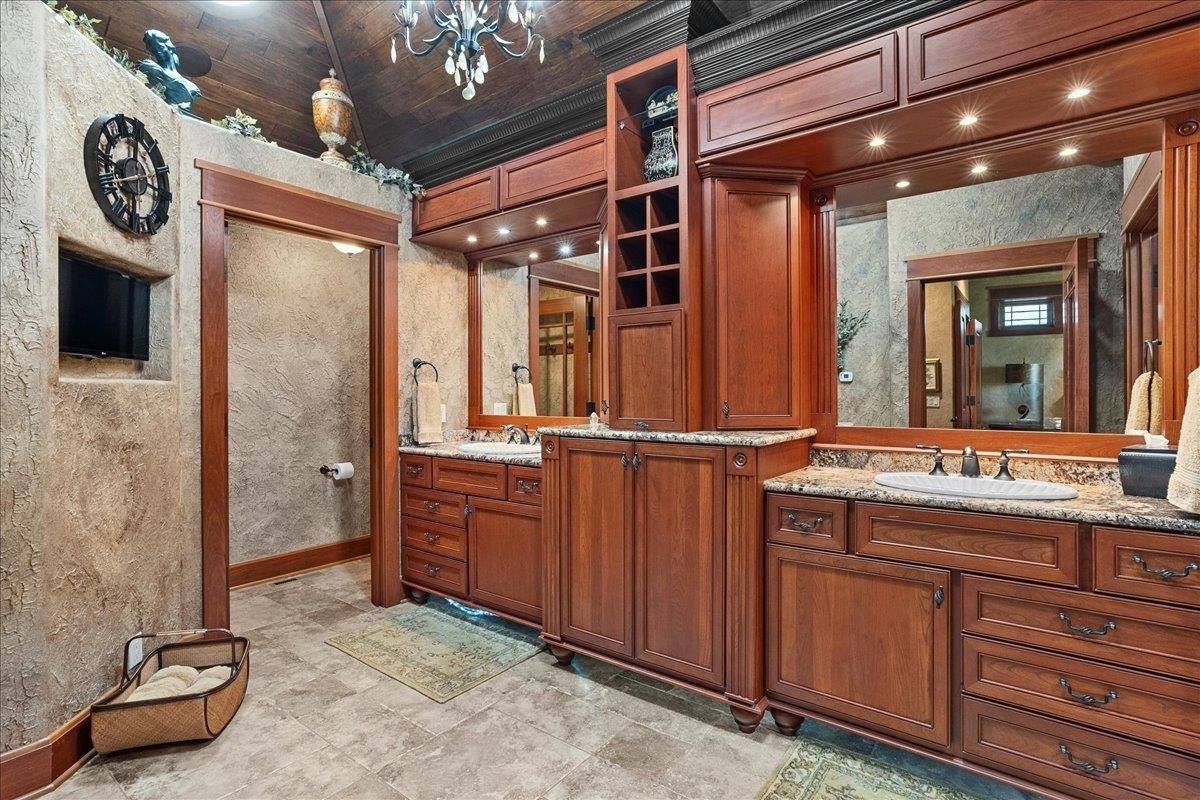 1832 Pheasant Run Drive, Marshfield, WI 54449