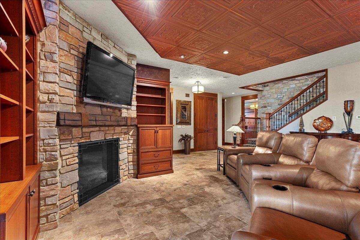 1832 Pheasant Run Drive, Marshfield, WI 54449