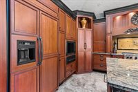 1832 Pheasant Run Drive, Marshfield, WI 54449