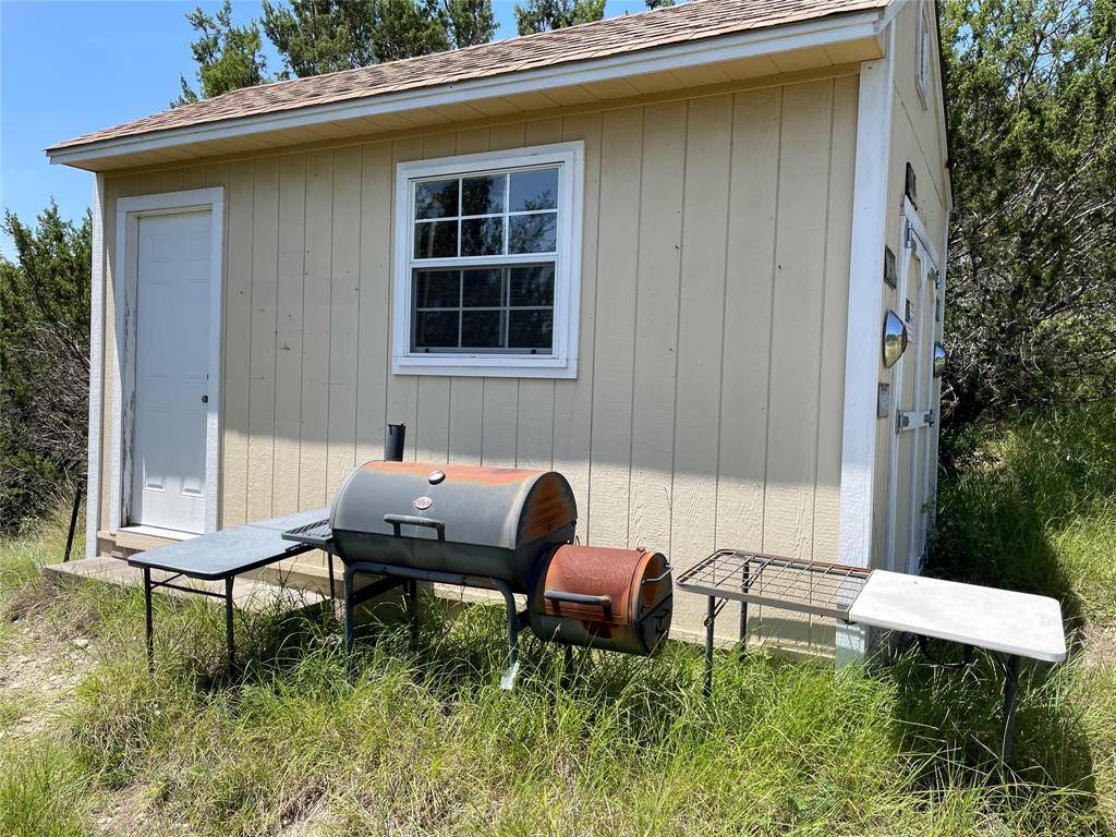 1425 Skyline Drive, Bluff Dale, TX 76433