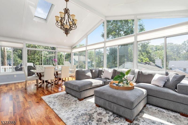 353 Top Ave, Green Brook Township, NJ 08812