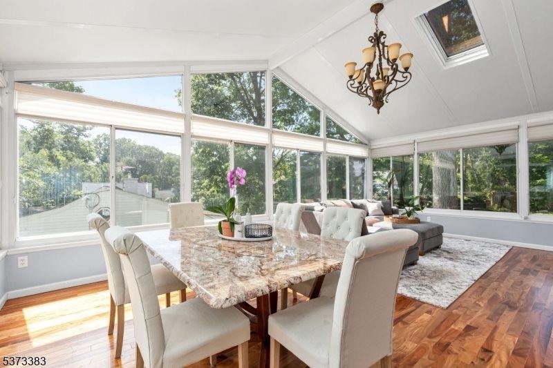 353 Top Ave, Green Brook Township, NJ 08812