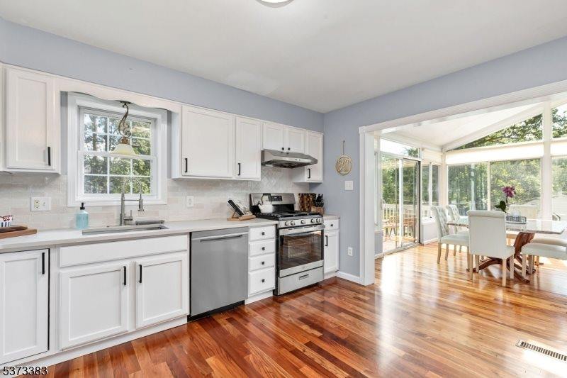 353 Top Ave, Green Brook Township, NJ 08812