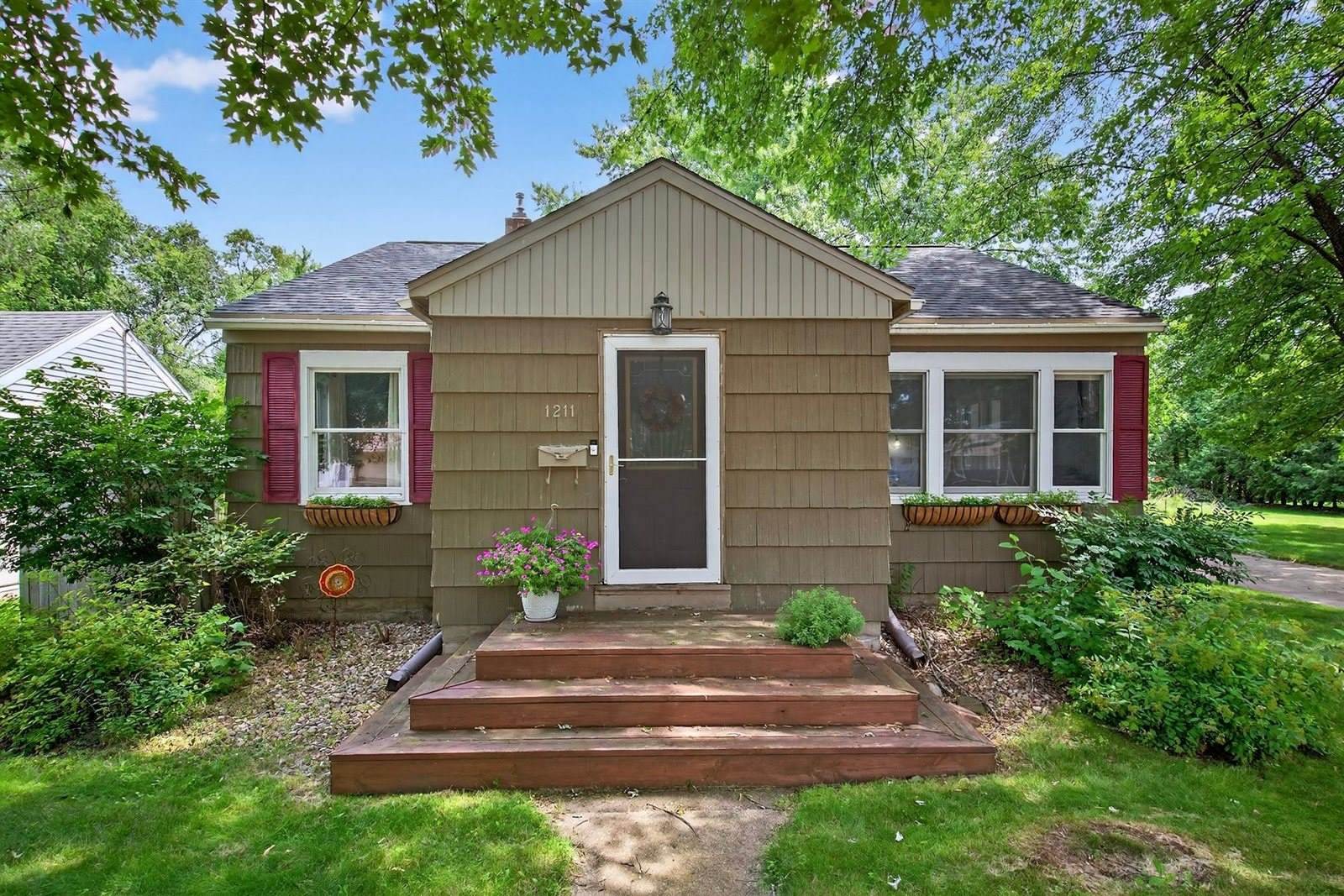 1211 10th Street South, Wisconsin Rapids, WI 54494