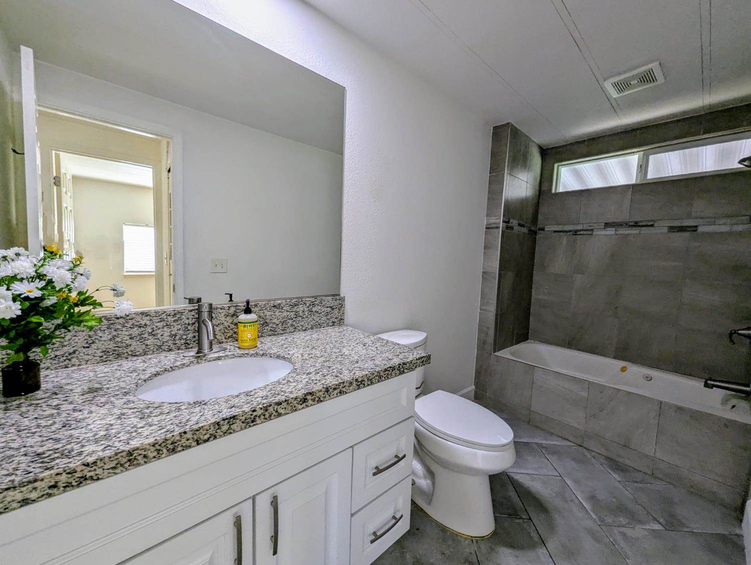 50 Shrine Way, Sacramento, CA 95827