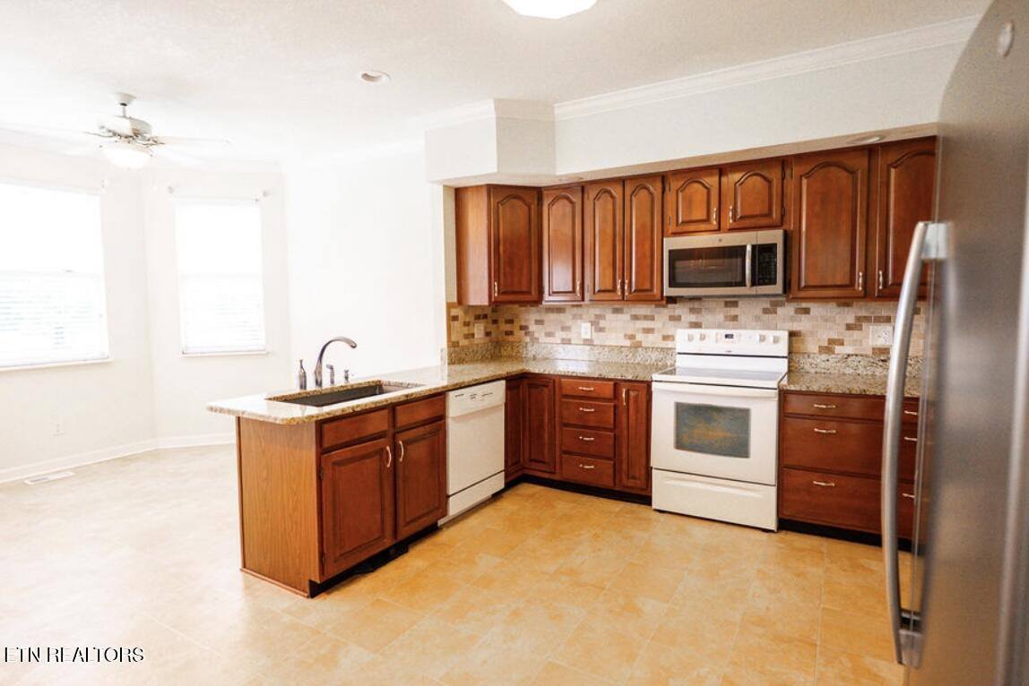 114 Tradewind St, Clinton, TN 37716