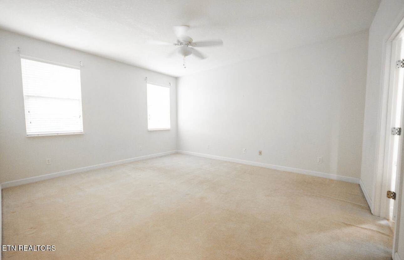 114 Tradewind St, Clinton, TN 37716