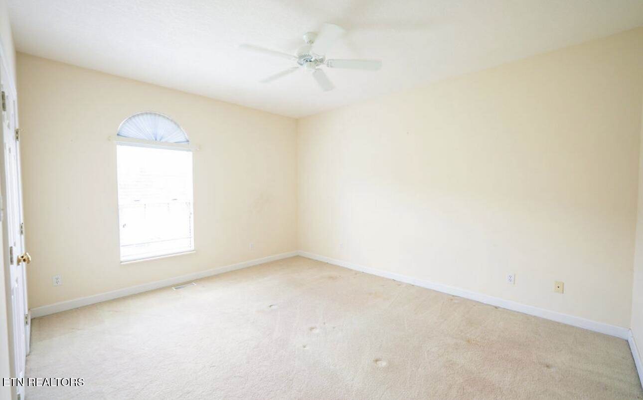 114 Tradewind St, Clinton, TN 37716