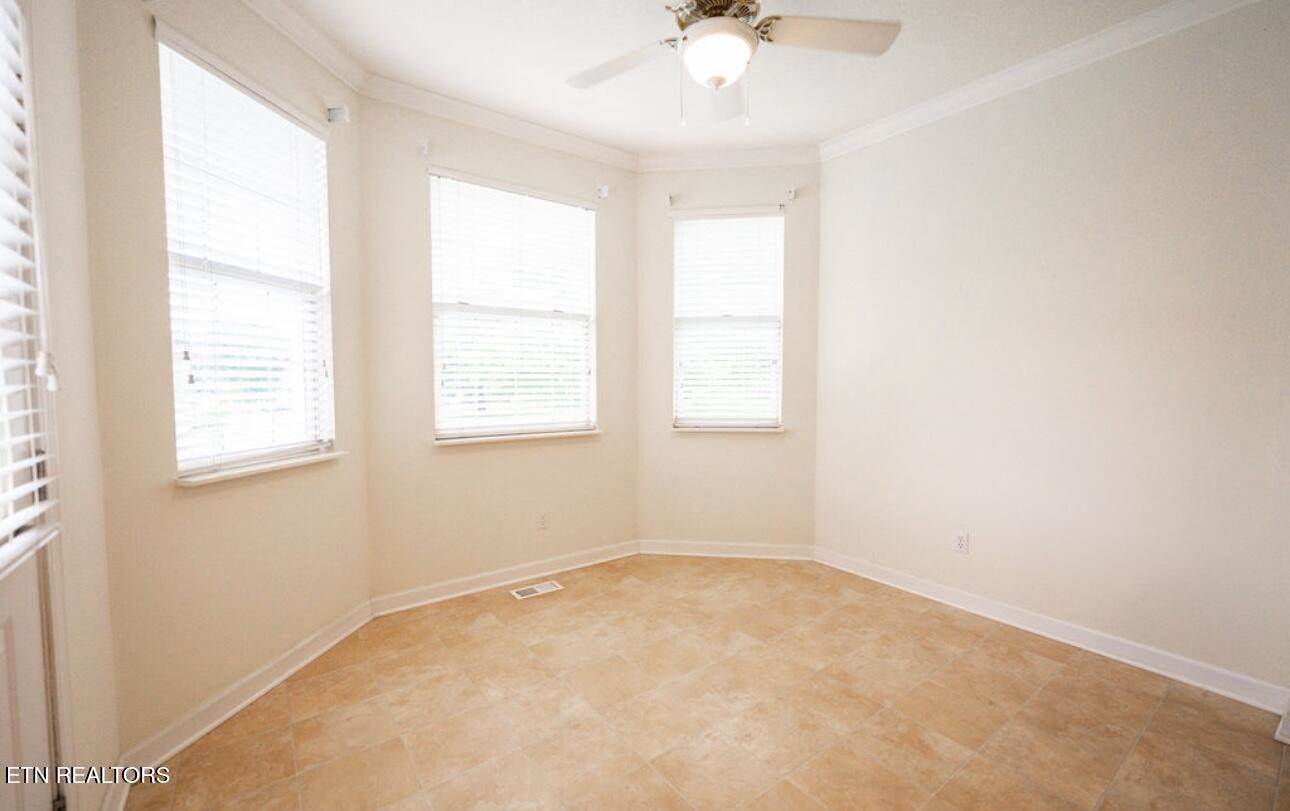 114 Tradewind St, Clinton, TN 37716