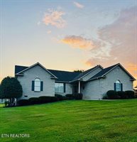 114 Tradewind St, Clinton, TN 37716