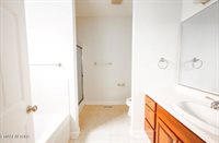 114 Tradewind St, Clinton, TN 37716