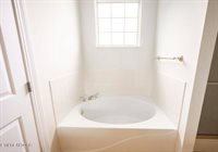 114 Tradewind St, Clinton, TN 37716