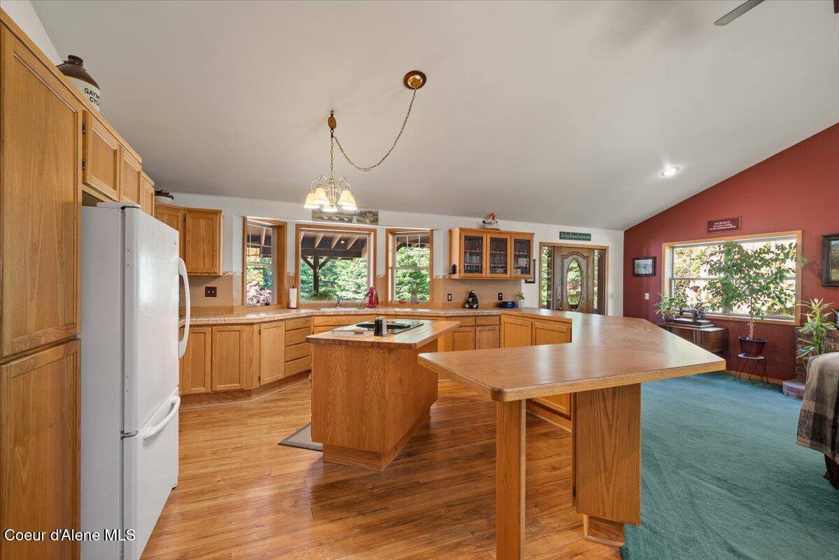5312 Colburn Culver Rd, Sandpoint, ID 83864