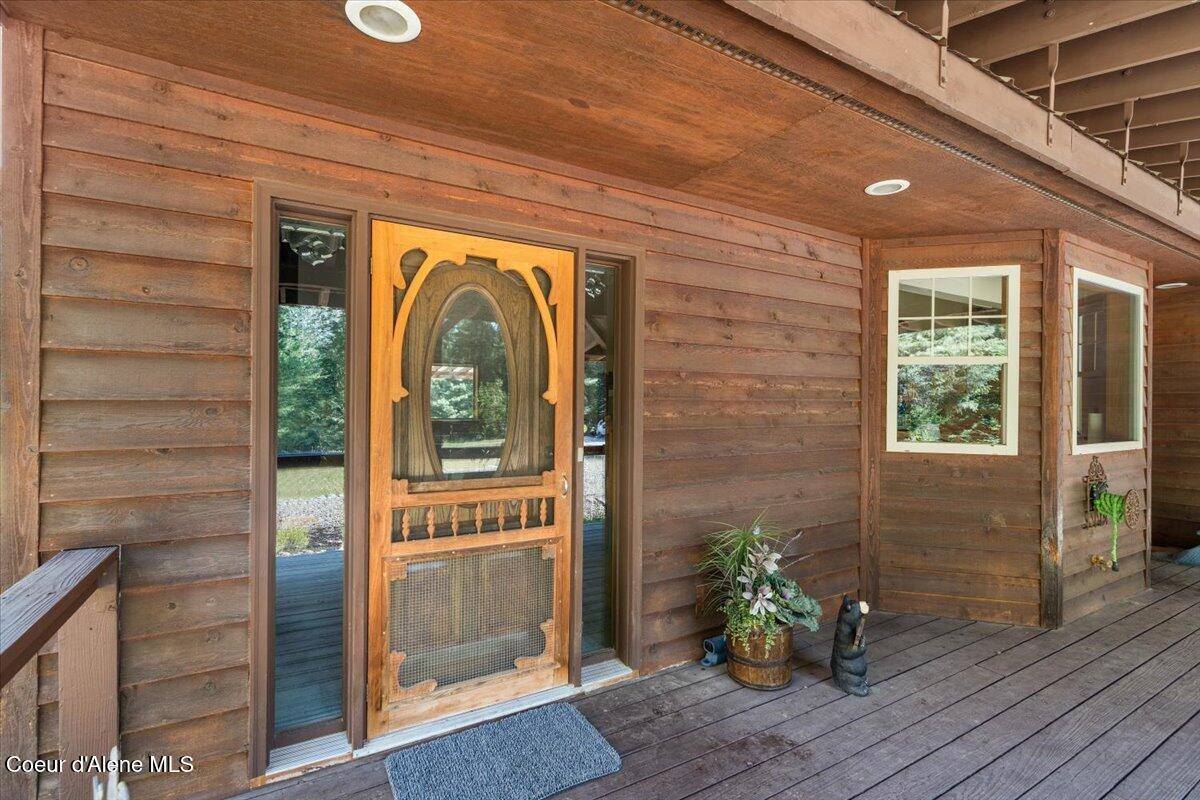 5312 Colburn Culver Rd, Sandpoint, ID 83864