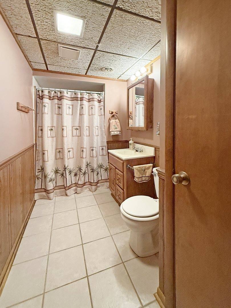 1318 West American Street, Freeport, IL 61032