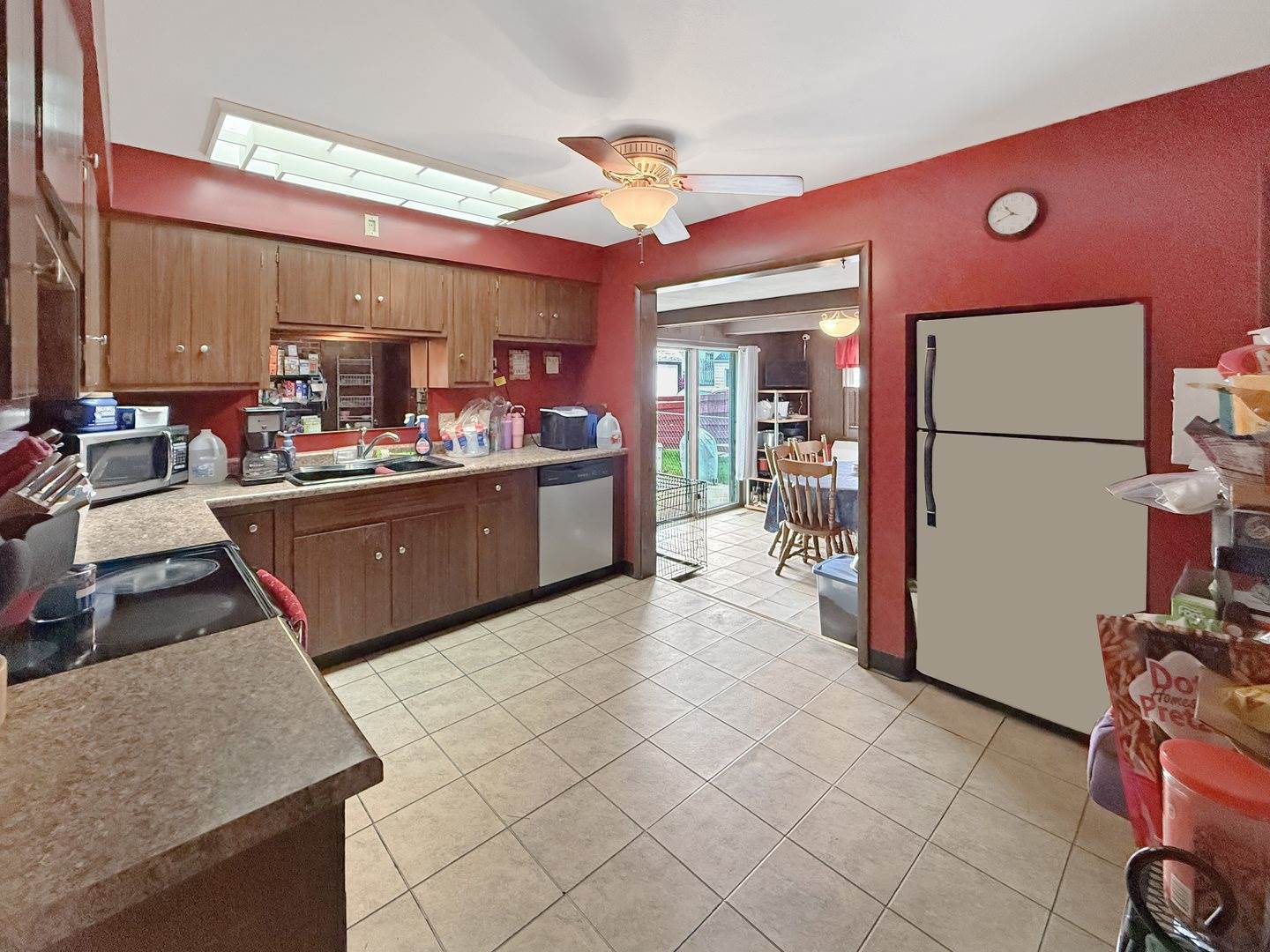 1318 West American Street, Freeport, IL 61032