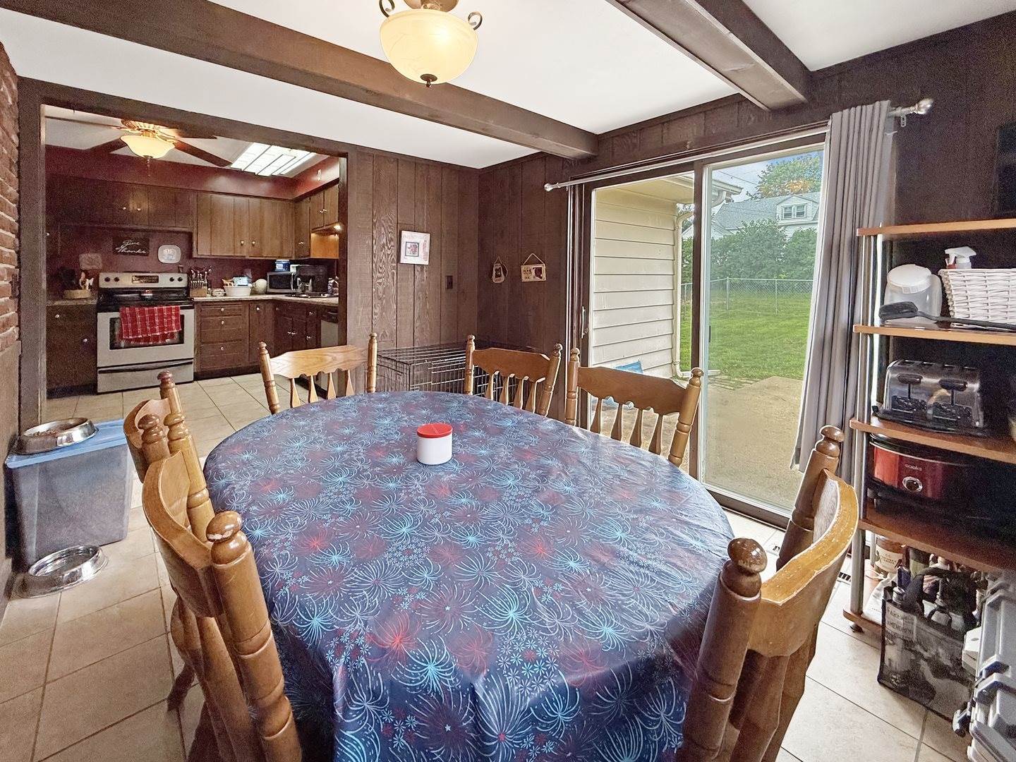 1318 West American Street, Freeport, IL 61032