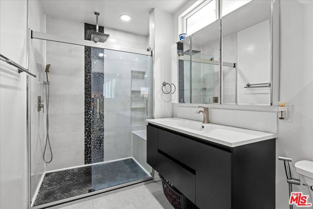 17317 Los Alimos Street, Granada Hills, CA 91344