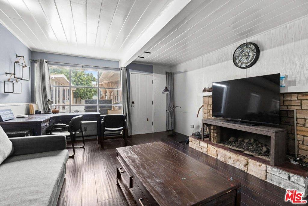 17317 Los Alimos Street, Granada Hills, CA 91344