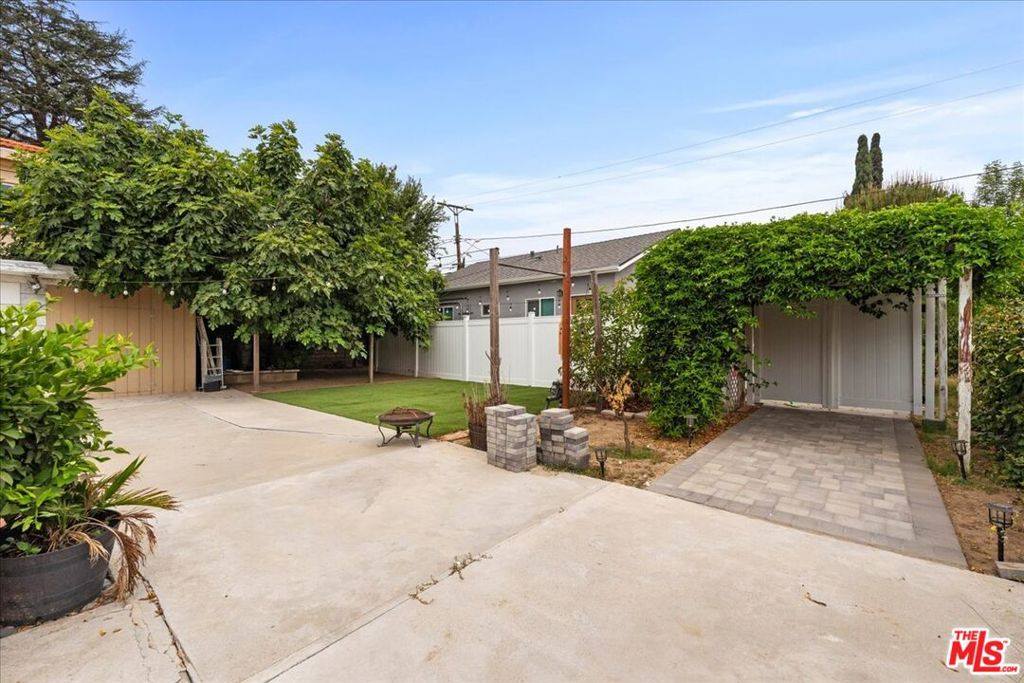 17317 Los Alimos Street, Granada Hills, CA 91344