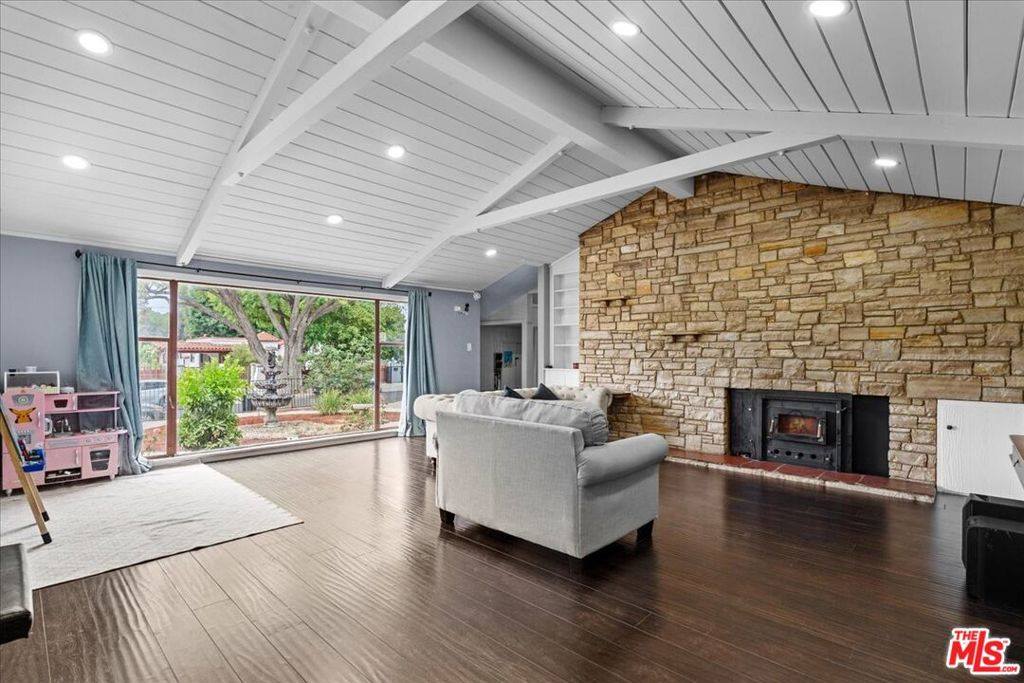 17317 Los Alimos Street, Granada Hills, CA 91344