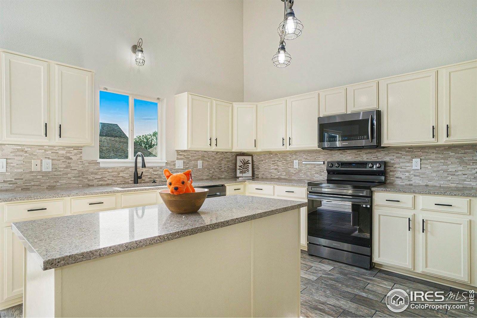 3210 67th Ave Pl, Greeley, CO 80634