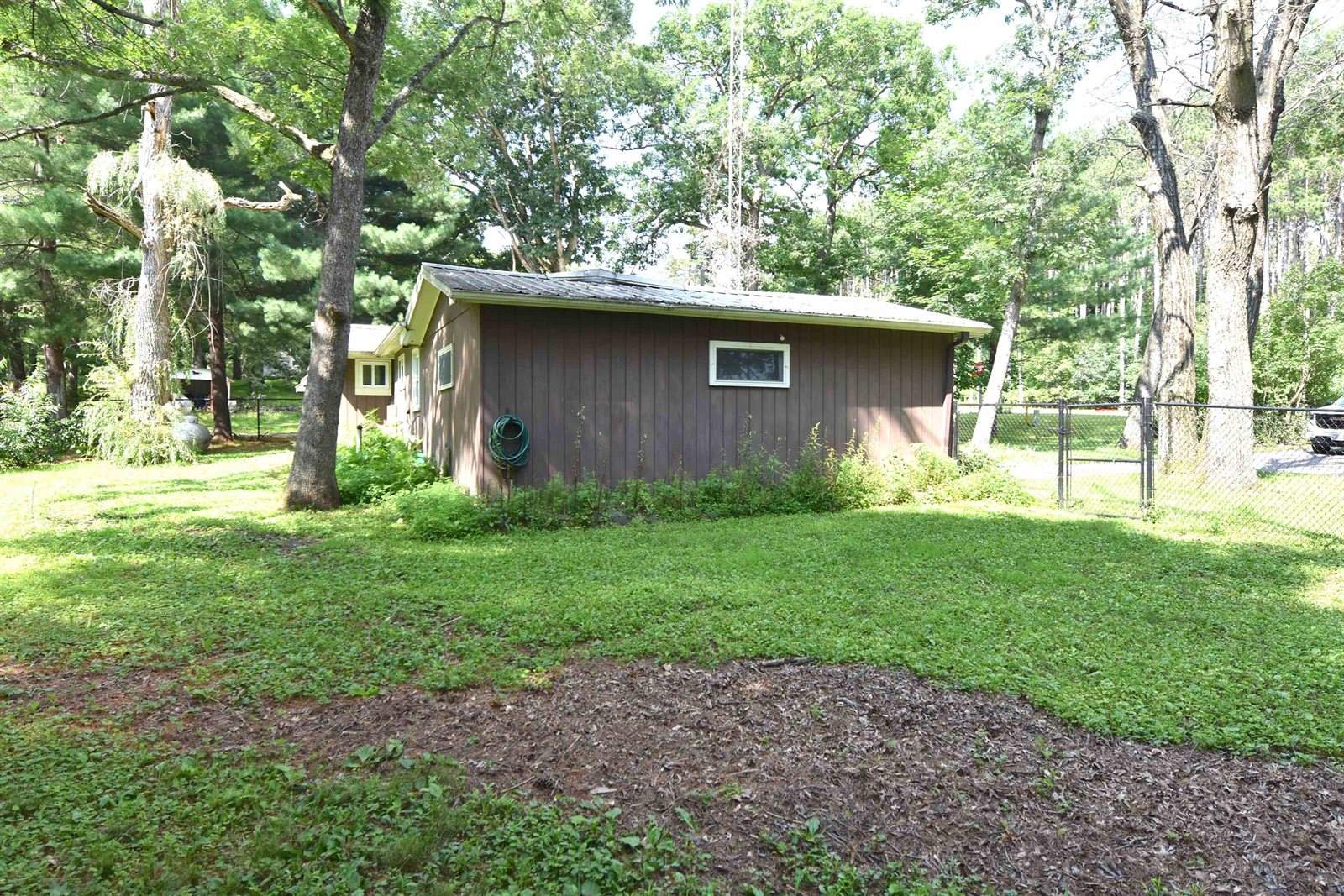 251 Indian Mound, Jackson, WI 53952