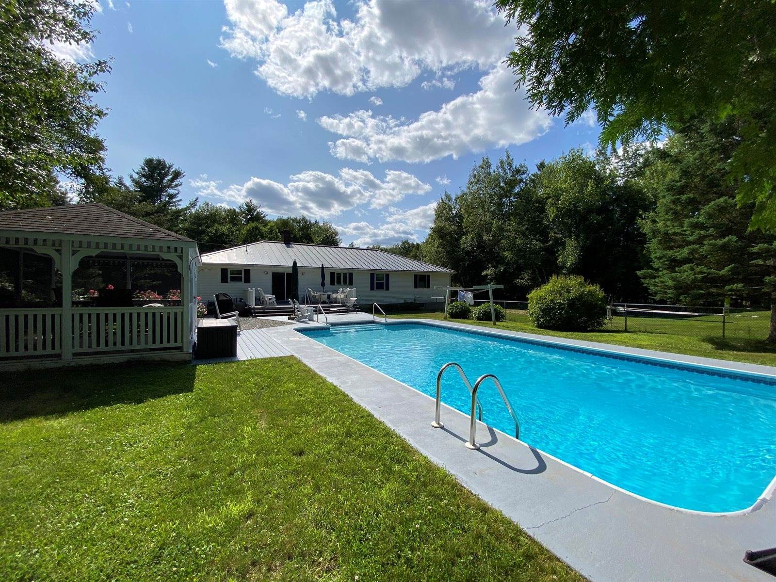 43 Homsted Lane, Hermon, ME 04401