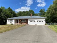 43 Homsted Lane, Hermon, ME 04401