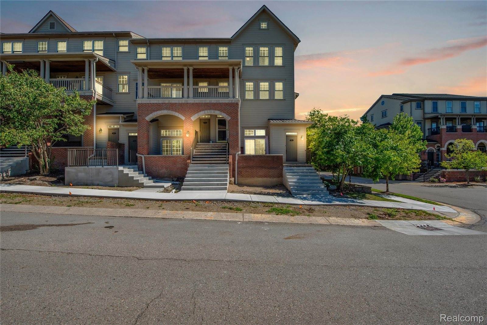 3912 Forester Boulevard, AuburnHillsCity_Oakland, MI 48326