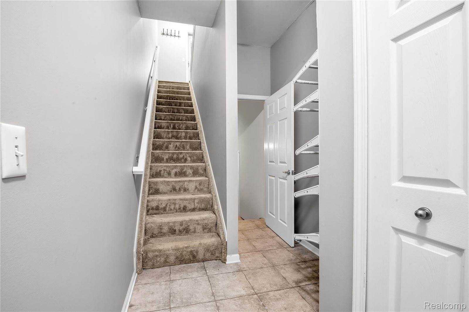 3912 Forester Boulevard, AuburnHillsCity_Oakland, MI 48326