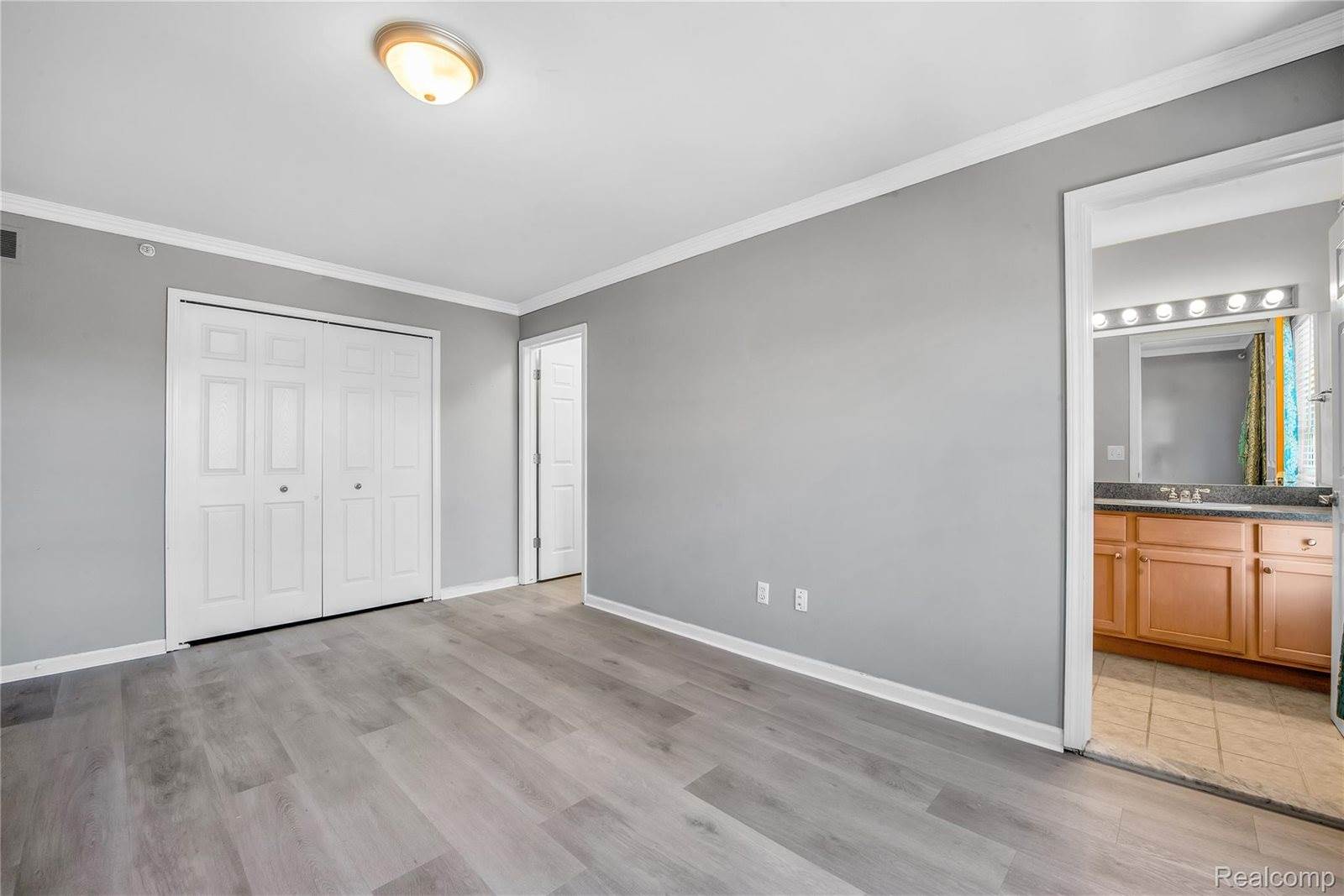 3912 Forester Boulevard, AuburnHillsCity_Oakland, MI 48326