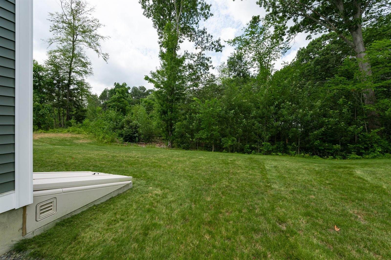 15 Rose Fountain Lane, Hampton, NH 03842