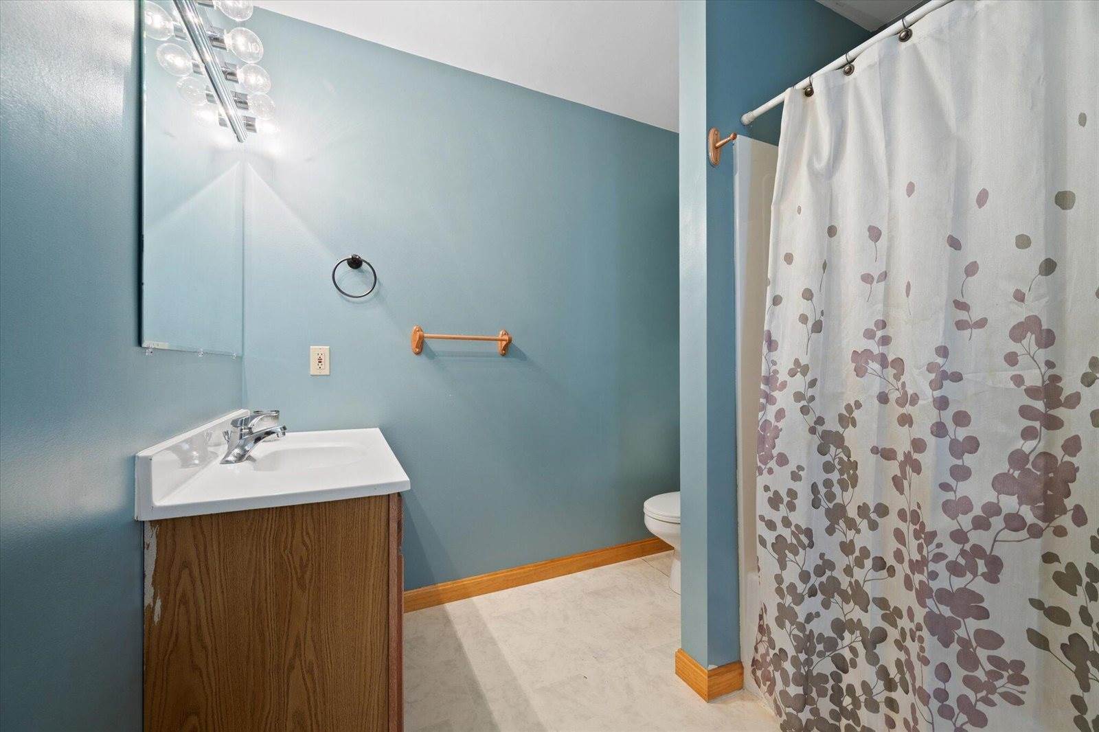 2 Bryer Heights Road, Milford, ME 04461