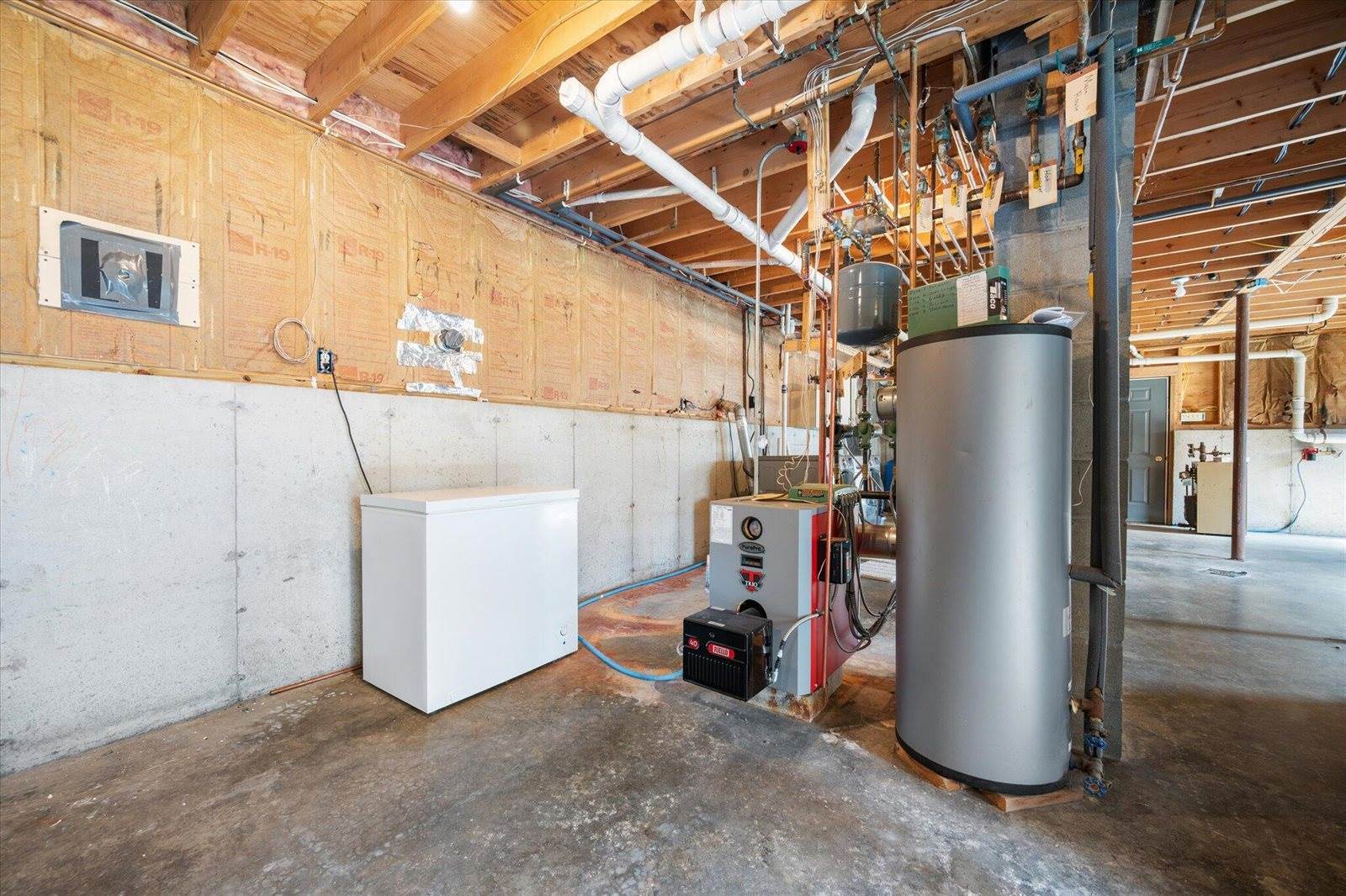 2 Bryer Heights Road, Milford, ME 04461